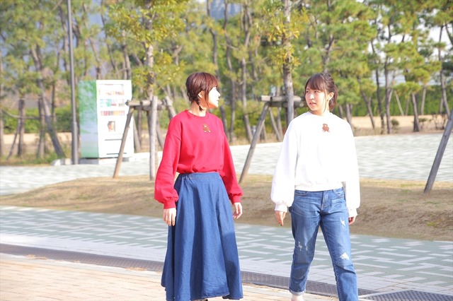 【収録オフショット】待望の初“外ロケ”回！視聴者に向けての直筆メッセージも「水瀬いのりと大西 沙織のPick Up Girls」第14回