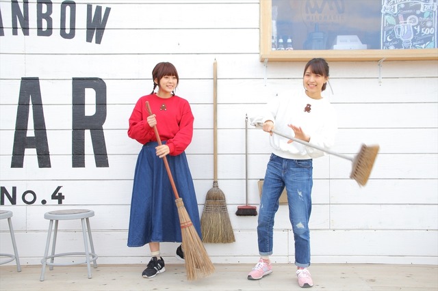 【収録オフショット】待望の初“外ロケ”回！視聴者に向けての直筆メッセージも「水瀬いのりと大西 沙織のPick Up Girls」第14回