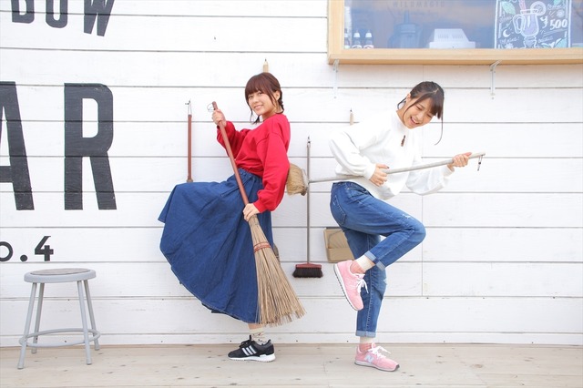 【収録オフショット】待望の初“外ロケ”回！視聴者に向けての直筆メッセージも「水瀬いのりと大西 沙織のPick Up Girls」第14回