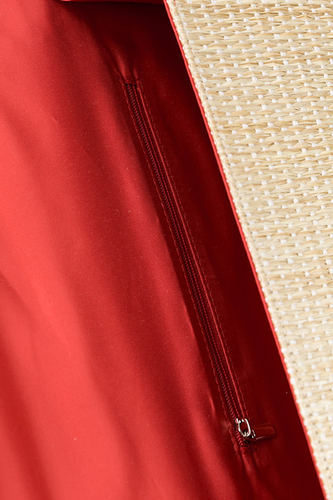 「バッグ（おそ松モデル）」10,800円（税別） (C)赤塚不二夫／おそ松さん製作委員会