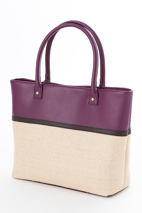 「バッグ（一松モデル）」12,800円（税別）(C)赤塚不二夫／おそ松さん製作委員会