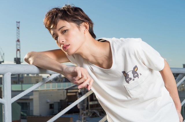 「ジョジョの奇妙な冒険【glamb】着用イメージ」(C)荒木飛呂彦＆LUCKY LAND COMMUNICATIONS/集英社・ジョジョの奇妙な冒険SC製作委員会