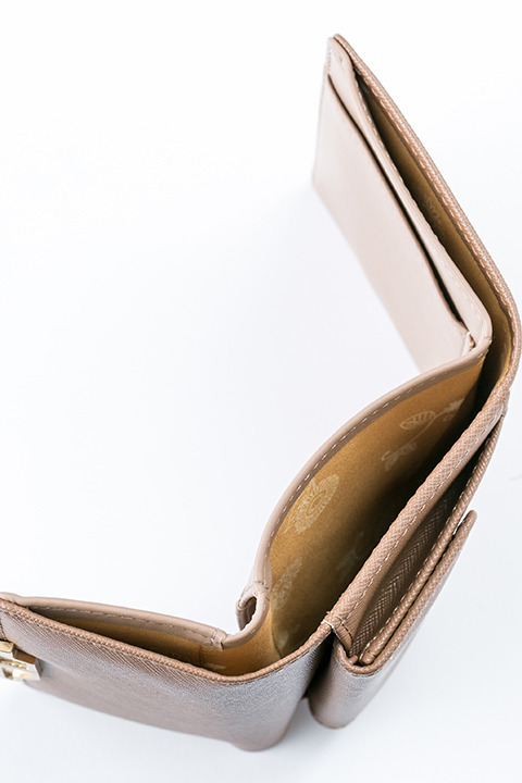 「最遊記RELOAD BLAST」コラボレーション財布 孫悟空モデル 7,800円(税別)(C)峰倉かずや・一迅社／最遊記RB PROJECT