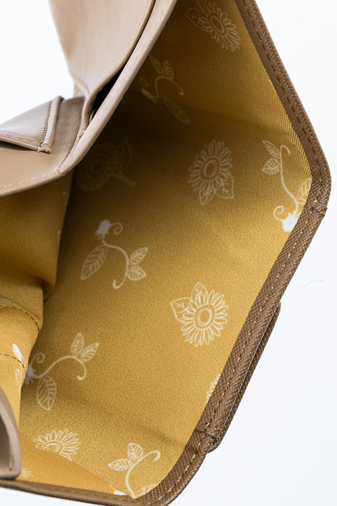 「最遊記RELOAD BLAST」コラボレーション財布 孫悟空モデル 7,800円(税別)(C)峰倉かずや・一迅社／最遊記RB PROJECT