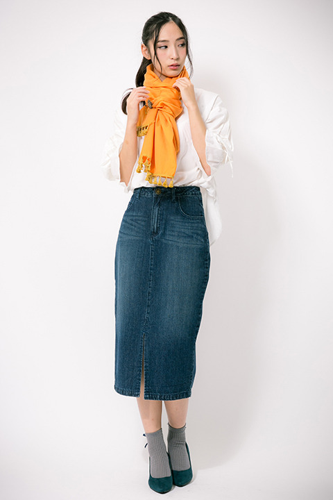 「最遊記RELOAD BLAST」ストール＆ピンセット 孫悟空モデル 8,800円(税別)(C)峰倉かずや・一迅社／最遊記RB PROJECT