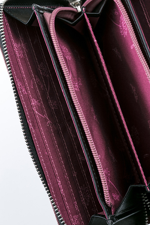 「最遊記RELOAD BLAST」コラボレーション財布 沙悟浄モデル 8,800円(税別)(C)峰倉かずや・一迅社／最遊記RB PROJECT