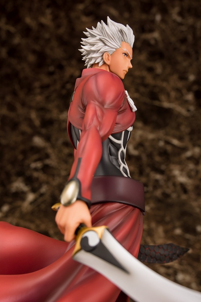 フィギュア「アーチャー Route：Unlimited Blade Works」16,800 円（税込18,144 円）(c)TYPE-MOON・ufotable・FSNPC