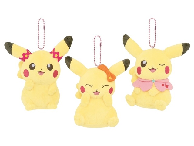 「Girlish PIKACHU」カバンに付けられるでっかいぬいぐるみ(C)Nintendo・Creatures・GAME FREAK・TV Tokyo・ShoPro・JR Kikaku (C)Pokemon