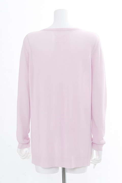 劇場版『Fate/stay night[Heaven’s Feel]』コラボレーションアイテム 間桐 桜 モデル カーディガン／8,800円(税別)(C)TYPE-MOON・ufotable・FSNPC