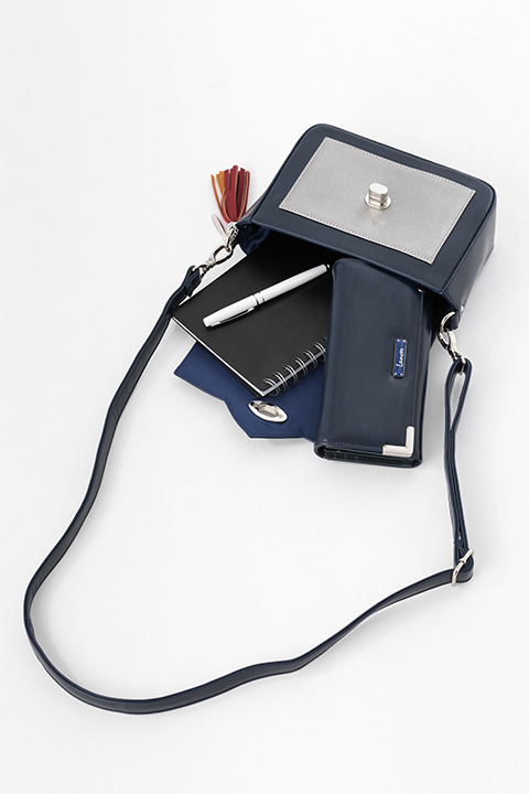 劇場版『Fate/stay night[Heaven’s Feel]』コラボレーションアイテム ランサー モデル バッグ／11,800円(税別)(C)TYPE-MOON・ufotable・FSNPC