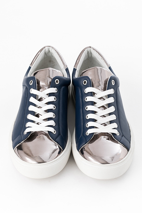 劇場版『Fate/stay night[Heaven’s Feel]』コラボレーションアイテム ランサー モデル  スニーカー／10,800円(税別)(C)TYPE-MOON・ufotable・FSNPC