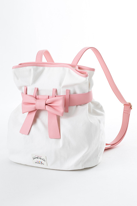 『魔法少女まどか☆マギカ』コラボレーションアイテム 鹿目まどかモデル バッグ／10,800円(税別)(C)Magica Quartet／Aniplex・Madoka Movie Project Rebellion