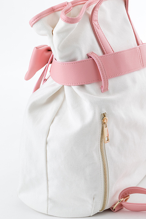 『魔法少女まどか☆マギカ』コラボレーションアイテム 鹿目まどかモデル バッグ／10,800円(税別)(C)Magica Quartet／Aniplex・Madoka Movie Project Rebellion