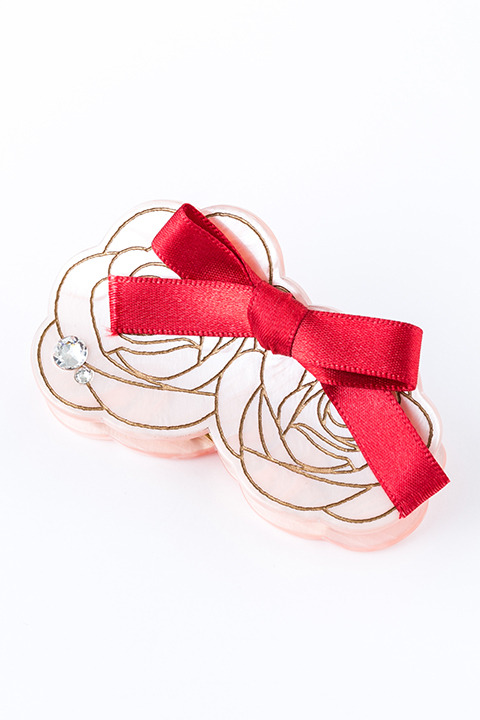 『魔法少女まどか☆マギカ』コラボレーションアイテム 鹿目まどかモデル ヘアクリップ／3,800円(税別)(C)Magica Quartet／Aniplex・Madoka Movie Project Rebellion