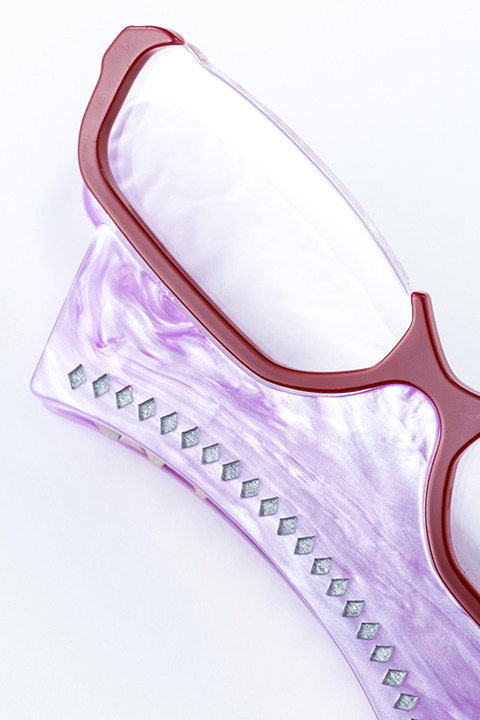 『魔法少女まどか☆マギカ』コラボレーションアイテム 暁美ほむらモデル ヘアクリップ／3,800円(税別)(C)Magica Quartet／Aniplex・Madoka Movie Project Rebellion