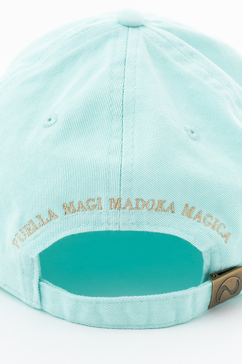 『魔法少女まどか☆マギカ』コラボレーションアイテム 美樹さやかモデル キャップ／4,800円(税別)(C)Magica Quartet／Aniplex・Madoka Movie Project Rebellion