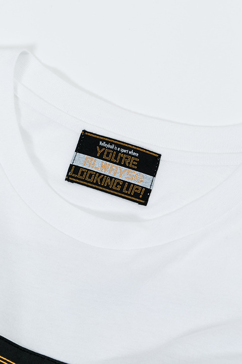 『ハイキュー!!』コラボレーションアイテム 烏野高校 モデル カットソー／6,000円(税別)(C)古舘春一／集英社・「ハイキュー!!3rd」製作委員会・MBS