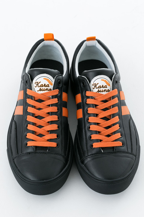 『ハイキュー!!』コラボレーションアイテム 烏野高校 モデル スニーカー／10,800円(税別)(C)古舘春一／集英社・「ハイキュー!!3rd」製作委員会・MBS