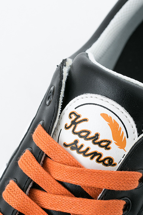 『ハイキュー!!』コラボレーションアイテム 烏野高校 モデル スニーカー／10,800円(税別)(C)古舘春一／集英社・「ハイキュー!!3rd」製作委員会・MBS