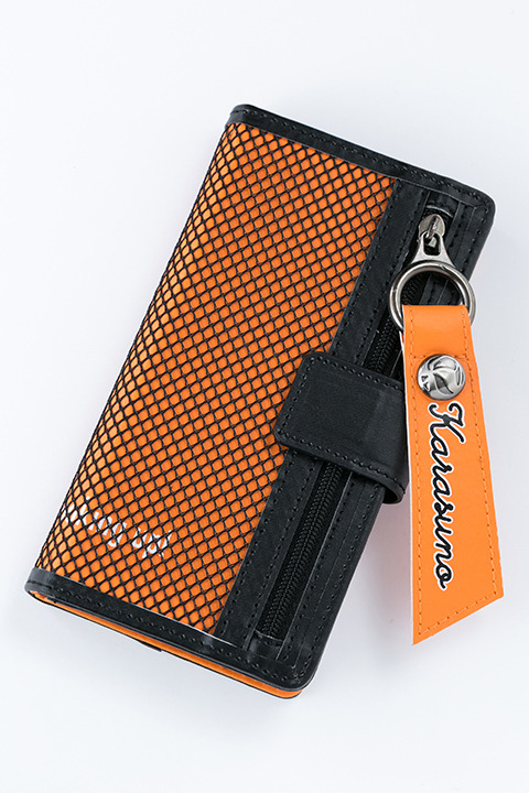 『ハイキュー!!』コラボレーションアイテム 烏野高校 モデル スマートフォンケース／4,800円(税別)(C)古舘春一／集英社・「ハイキュー!!3rd」製作委員会・MBS