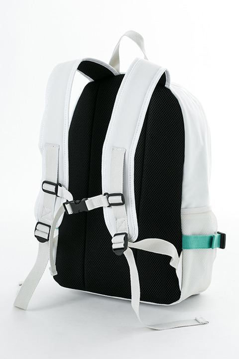 『ハイキュー!!』コラボレーションアイテム 青葉城西高校 モデル リュック／11,800円(税別)(C)古舘春一／集英社・「ハイキュー!!3rd」製作委員会・MBS