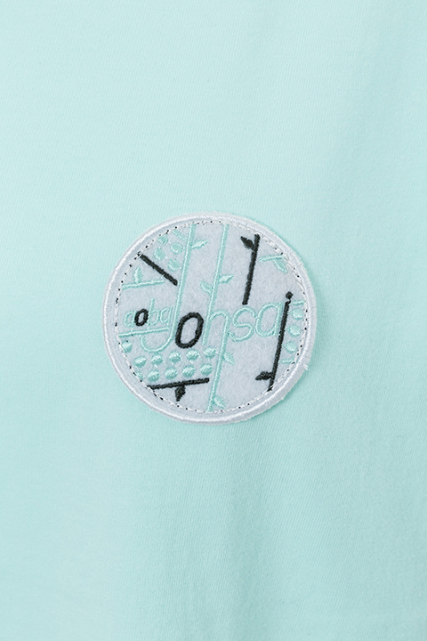 『ハイキュー!!』コラボレーションアイテム 青葉城西高校 モデル カットソー／6,000円(税別)(C)古舘春一／集英社・「ハイキュー!!3rd」製作委員会・MBS