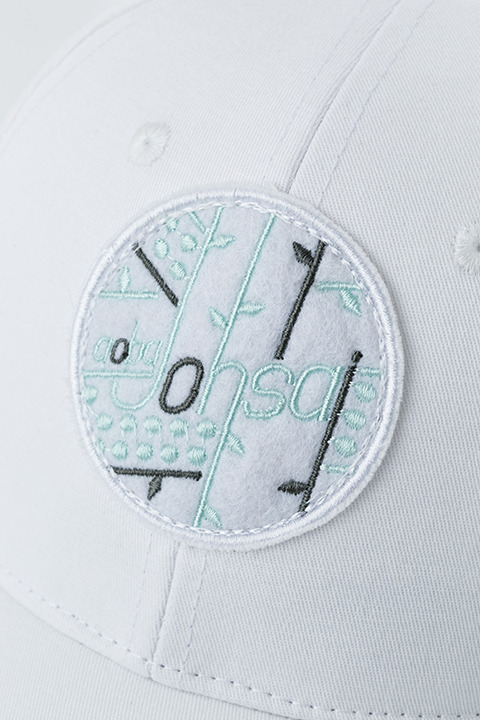 『ハイキュー!!』コラボレーションアイテム 青葉城西高校 モデル 帽子／5,000円(税別)(C)古舘春一／集英社・「ハイキュー!!3rd」製作委員会・MBS