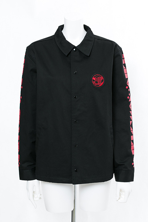 『ハイキュー!!』コラボレーションアイテム 音駒高校 モデル シャツ／10,800円(税別)(C)古舘春一／集英社・「ハイキュー!!3rd」製作委員会・MBS