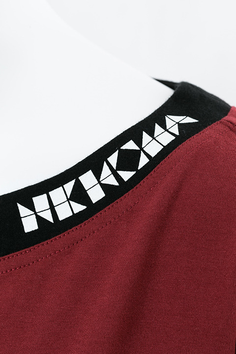 『ハイキュー!!』コラボレーションアイテム 音駒高校 モデル カットソー／6,000円(税別)(C)古舘春一／集英社・「ハイキュー!!3rd」製作委員会・MBS