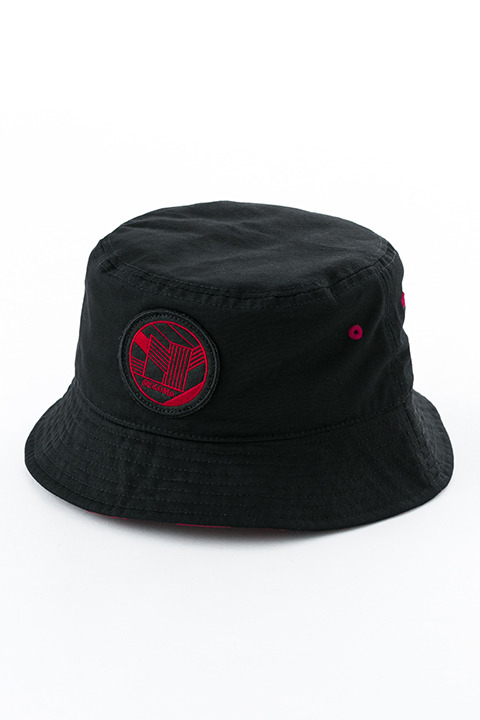 『ハイキュー!!』コラボレーションアイテム 音駒高校 モデル 帽子／5,000円(税別)(C)古舘春一／集英社・「ハイキュー!!3rd」製作委員会・MBS