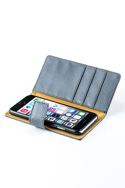 『ハイキュー!!』コラボレーションアイテム 梟谷学園高校 モデル スマートフォンケース／4,800円(税別)(C)古舘春一／集英社・「ハイキュー!!3rd」製作委員会・MBS