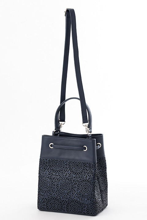 『鋼の錬金術師』コラボレーションアイテム ロイ・マスタング モデルバッグ／10,800円(C)Hiromu Arakawa/SQUARE ENIX