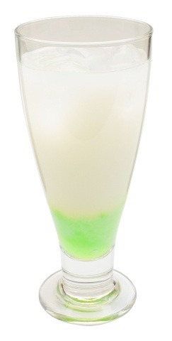 「セガコラボカフェ マギアレコード 魔法少女まどか☆マギカ外伝」ドリンク 600円（税込）二葉さな（乳酸飲料＋マスカットゼリー）(C)Magica Quartet/Aniplex・Magia Record Partners (C)SEGA