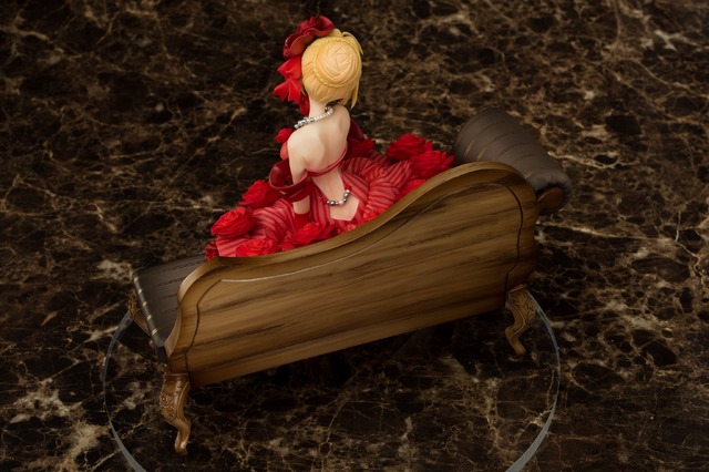 1／7スケールフィギュア「アイドル皇帝／ネロ」19,800円（税込）(C)TYPE-MOON