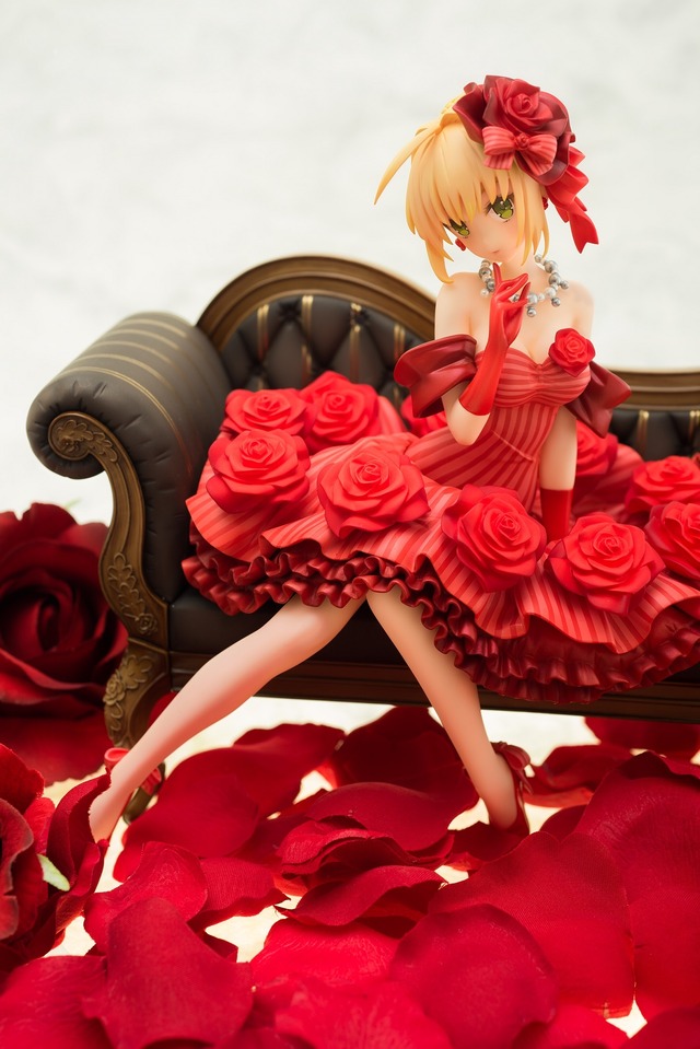 1／7スケールフィギュア「アイドル皇帝／ネロ」19,800円（税込）(C)TYPE-MOON