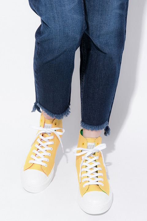 『アイドルマスター SideM』コラボレーションWスニーカー 9,800円(税別)(C)BNEI／PROJECT SideM