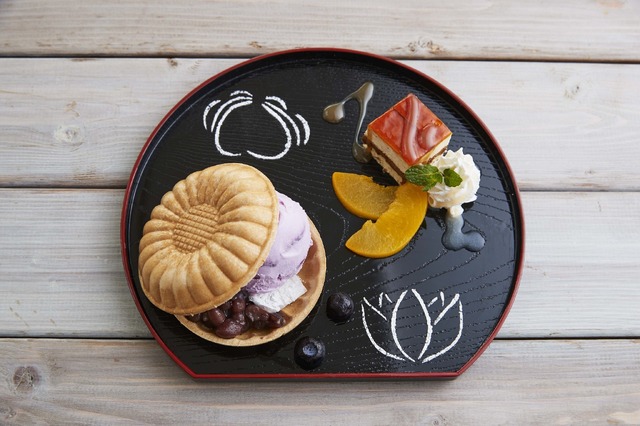 『鬼灯の冷徹』コラボカフェ『地獄の華デザートプレート』～心して召し上がれ～ 880円(C)江口夏美・講談社／「鬼灯の冷徹」第弐期製作委員会