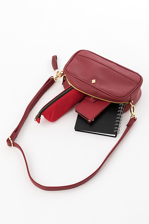 『K RETURN OF KINGS』コラボレーションアイテム 八田美咲モデル バッグ10,800円(税別)(C)GoRA・GoHands／k-project