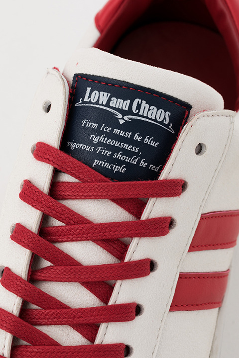 『K RETURN OF KINGS』コラボレーションアイテム 八田美咲モデル スニーカー9,800円(税別)(C)GoRA・GoHands／k-project