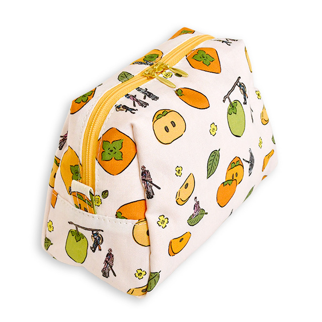 「トラペーズポーチ（2500円・税別／全3種）」（C）2015-2018 DMM GAMES/Nitroplus