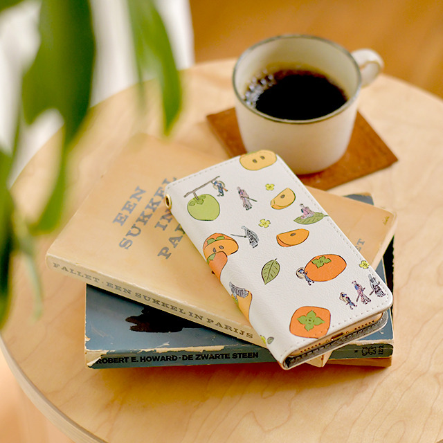 「BOOK iPhoneケース（4000円・税別／全3種）」（C）2015-2018 DMM GAMES/Nitroplus