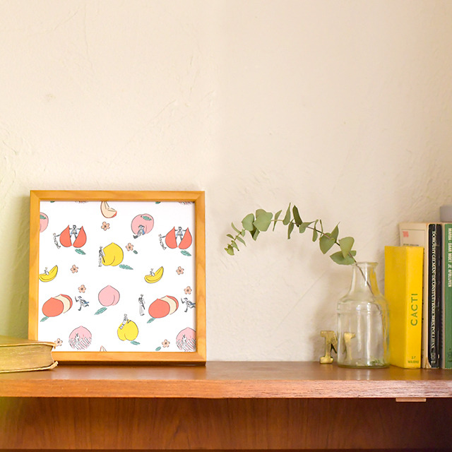 「バンダナ（1800円・税別／全3種）」（C）2015-2018 DMM GAMES/Nitroplus