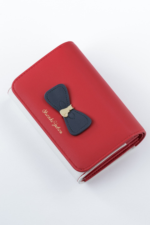 『サンリオ男子』コラボレーション 財布／7,800円(税別) 吉野俊介モデル(C)2015, 2018 SANRIO CO., LTD. APPROVAL NO.S584763 HP