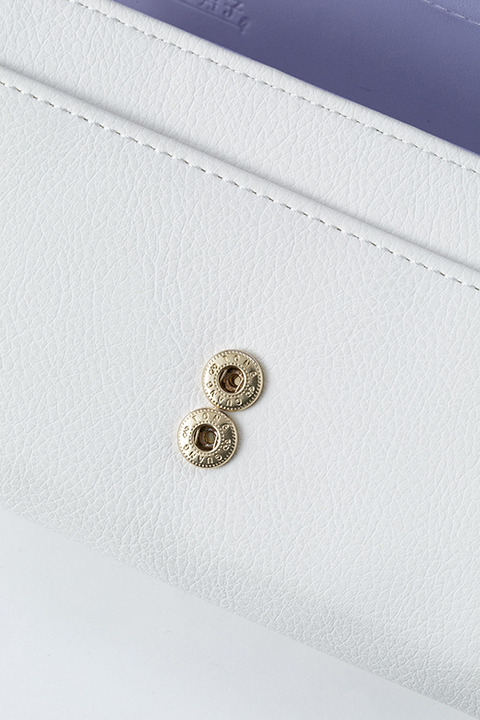 『サンリオ男子』コラボレーション 財布／7,800円(税別) 西宮 諒 モデル(C)2015, 2018 SANRIO CO., LTD. APPROVAL NO.S584763 HP