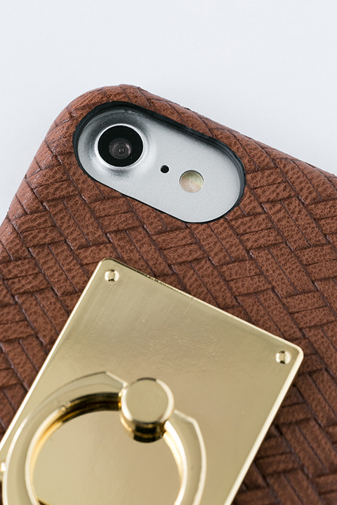 『進撃の巨人』コラボレーションアイテム エレン・イェーガー モデル スマートフォンケース 5,200円(税別)(C)諫山創・講談社／「進撃の巨人」製作委員会