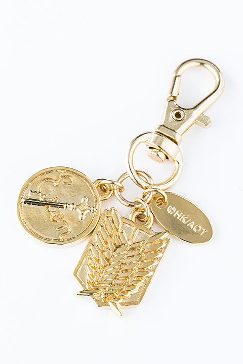 『進撃の巨人』コラボレーションアイテム エレン・イェーガー モデル スマートフォンケース 5,200円(税別)(C)諫山創・講談社／「進撃の巨人」製作委員会