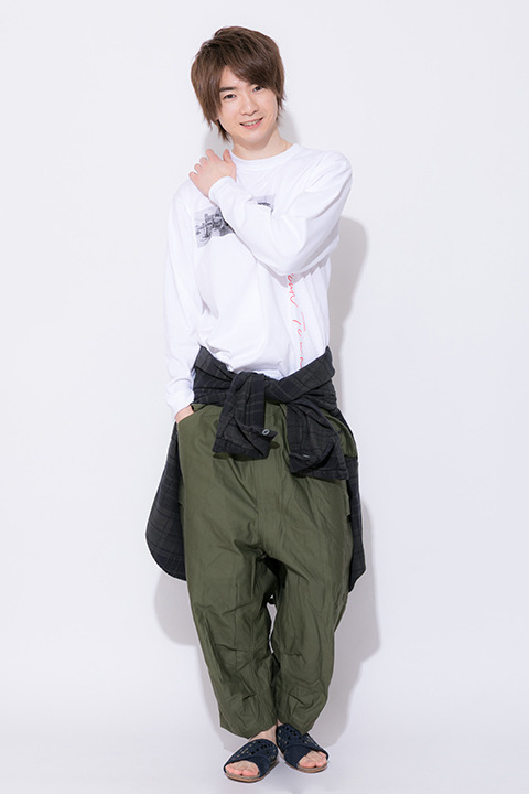 『進撃の巨人』コラボレーションアイテム リヴァイ モデル(C)諫山創・講談社／「進撃の巨人」製作委員会