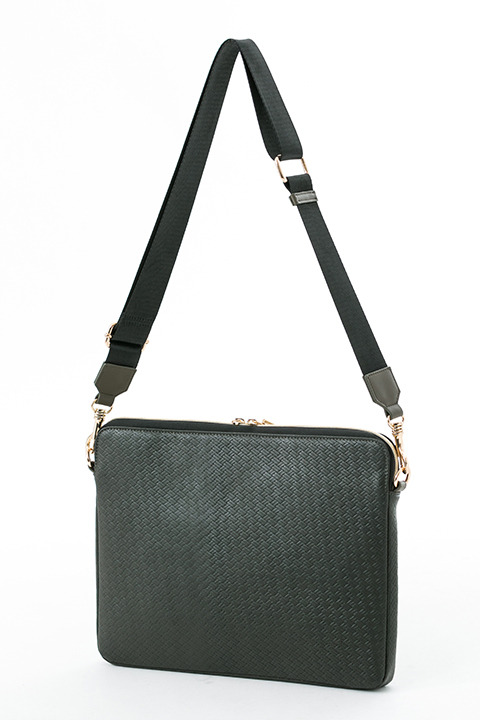 『進撃の巨人』コラボレーションアイテム リヴァイ モデル パソコンケース 5,800円(税別)(C)諫山創・講談社／「進撃の巨人」製作委員会