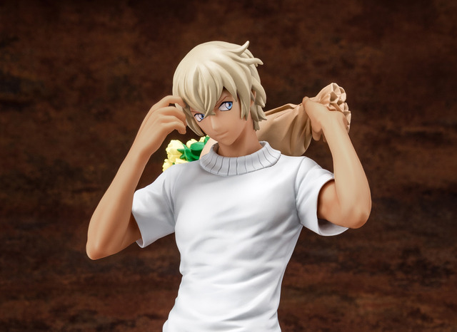 「安室 透　1/8スケール塗装済み完成品フィギュア」通常版11,000円(税別)、限定版13,500円(税別)(C)2018 青山剛昌／名探偵コナン製作委員会(C)青山剛昌／小学館・読売テレビ・TMS 1996