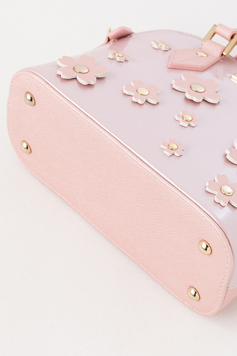 『カードキャプターさくら クリアカード編』コラボレーションアイテム「Pink Blooming」ミニバッグ／10,800円(税別)(C)CLAMP・ST/講談社・NEP・NHK